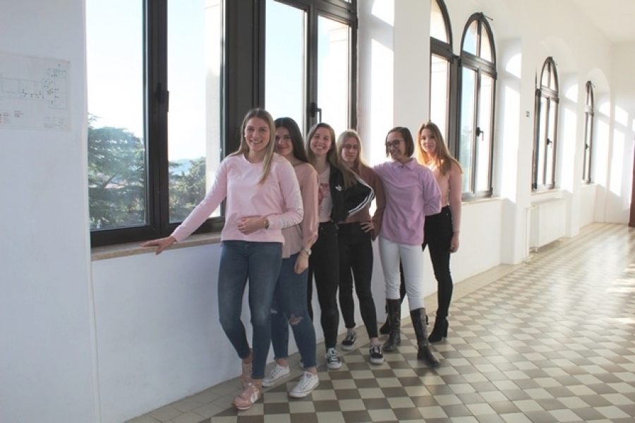 Pink shirt day-giornata contro il bullismo