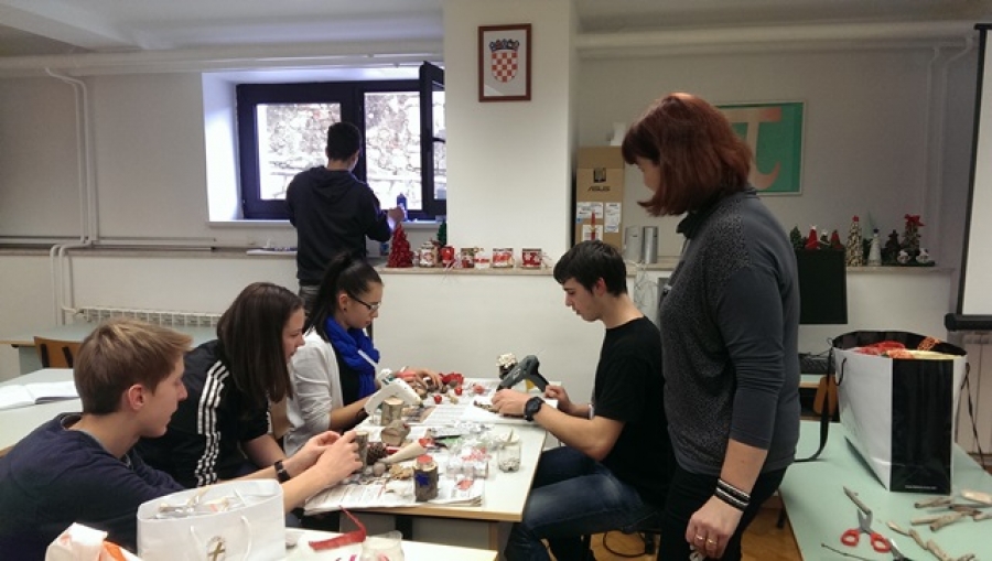 Fervono i preparativi per il Mercatino di Natale 2015