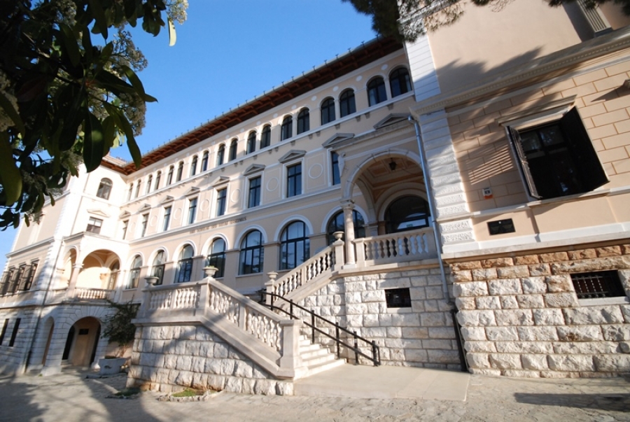 Avviso-primo giorno di scuola (anno scolastico 2019/2020)