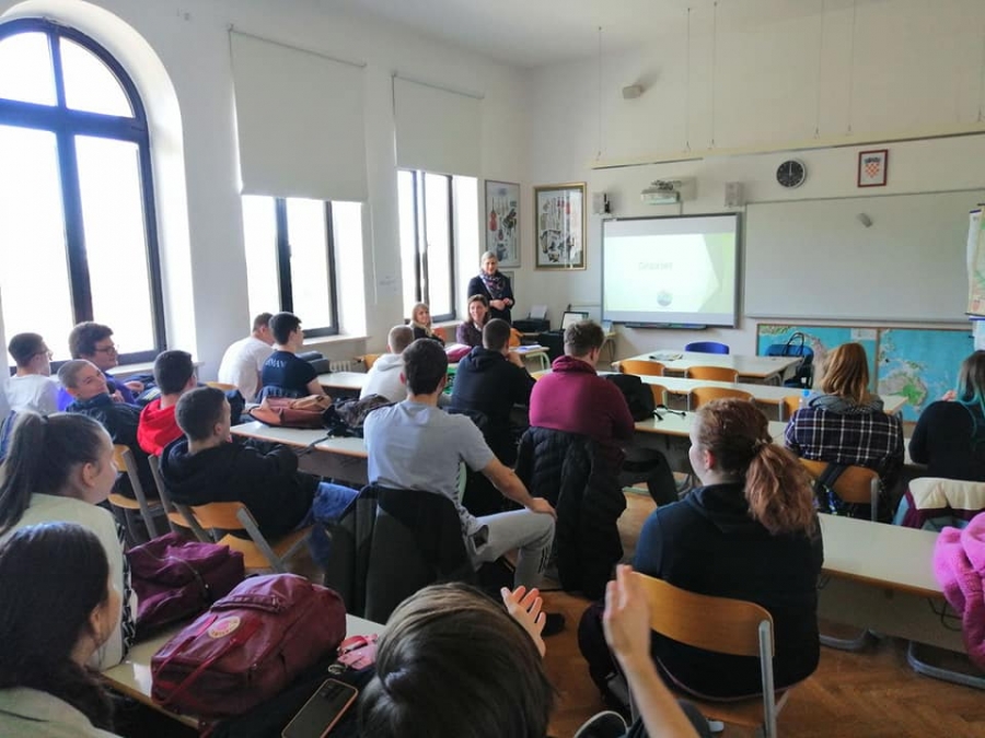 Presentazione del lavoro dell'amministrazione cittadina ai maturandi